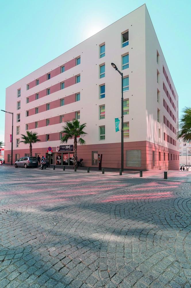 Appart'City Confort Perpignan Centre Gare Buitenkant foto