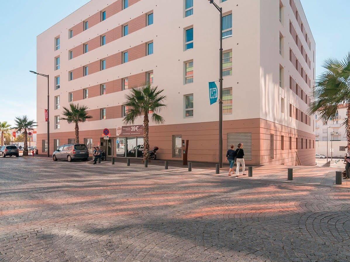 Appart'City Confort Perpignan Centre Gare Aparthotel Buitenkant foto